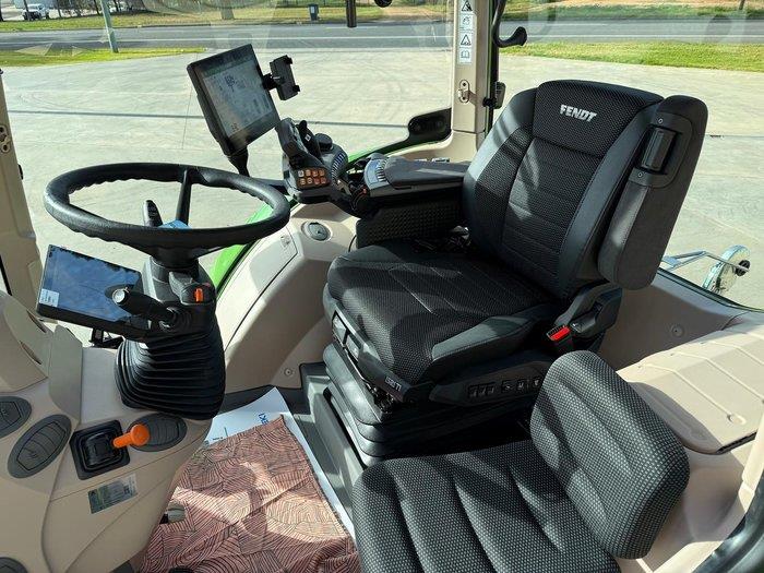 Photo 4. Fendt 618 Vario tractor