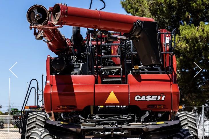Photo 4. Case IH 9240 & Macdon FD145 combine harvester