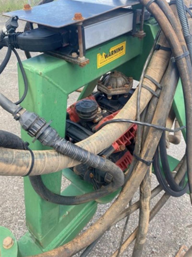 Photo 4. Goldacres CE2500 boom sprayer