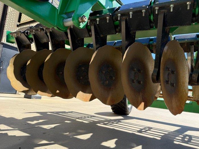 Photo 4. K-Line 2930U 3 Metre Trailing Speed Tiller
