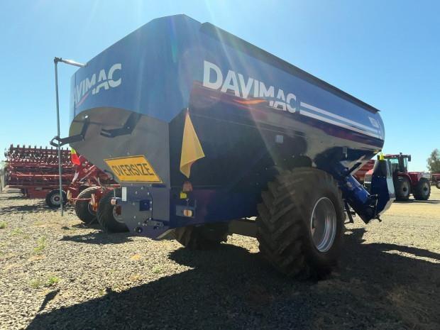 Photo 4. Davimac 25 ton chaser bin