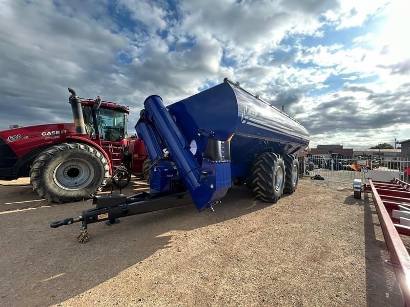 Photo 2. Davimac 35 Ton chaser bin