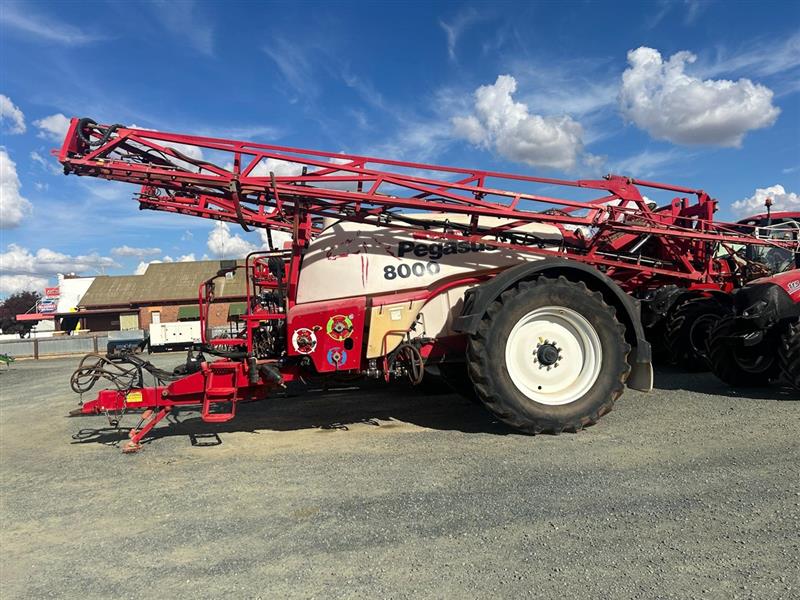 Photo 2. Croplands Pegasus 8000 boom sprayer