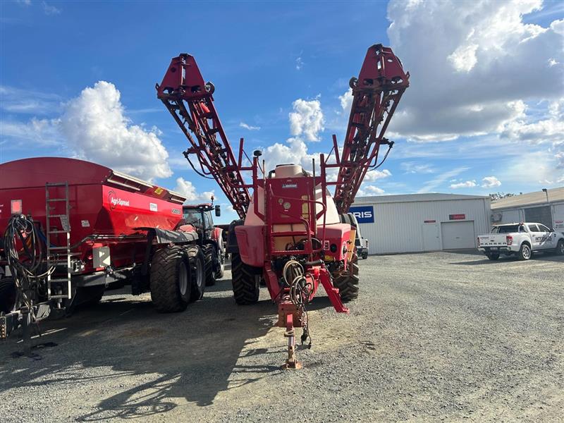 Photo 4. Croplands Pegasus 8000 boom sprayer