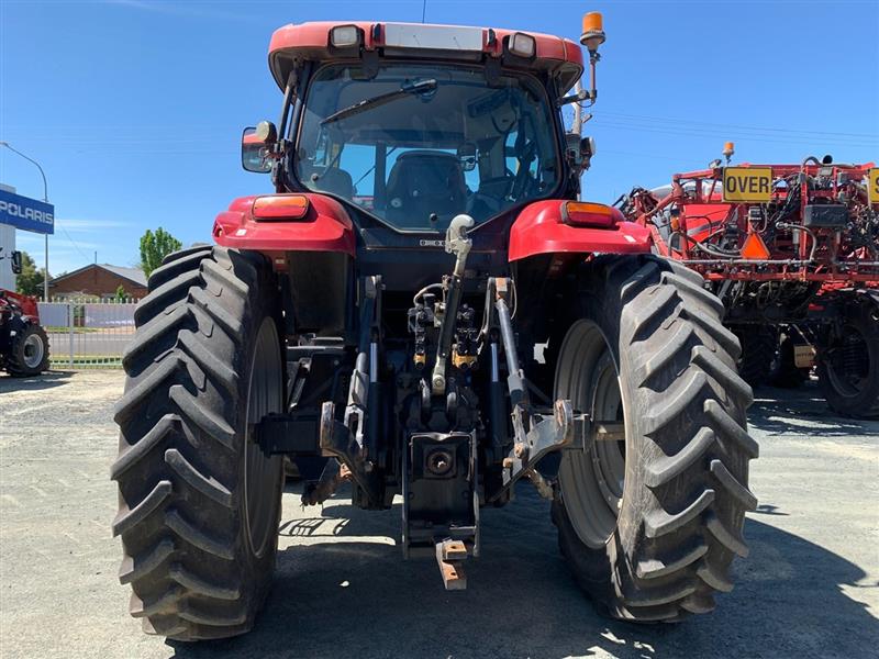 Photo 4. Case IH Puma 165 tractor