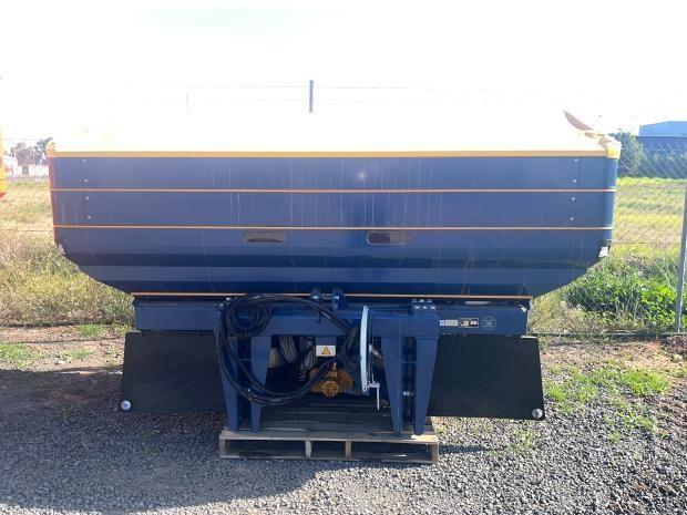 Photo 2. Bogballe M3W Plus M35W spreader