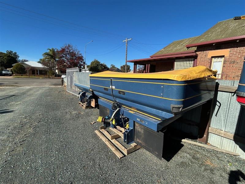 Photo 2. Bogballe M2W spreader