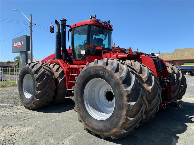 Photo 2. Case IH Steiger 485 tractor