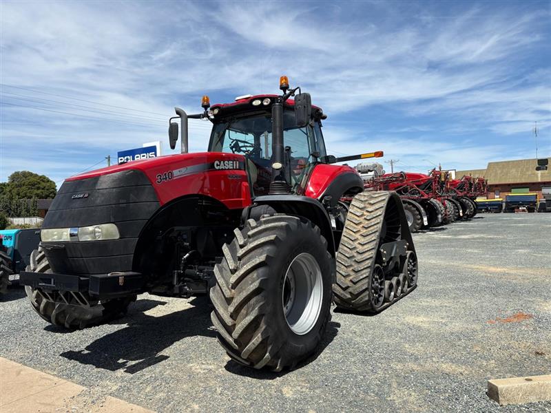 Photo 4. Case IH Magnum 340 tractor