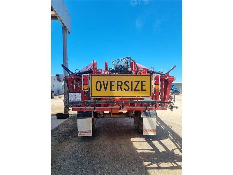 Photo 3. Croplands 4024 pinto 4000 boom sprayer