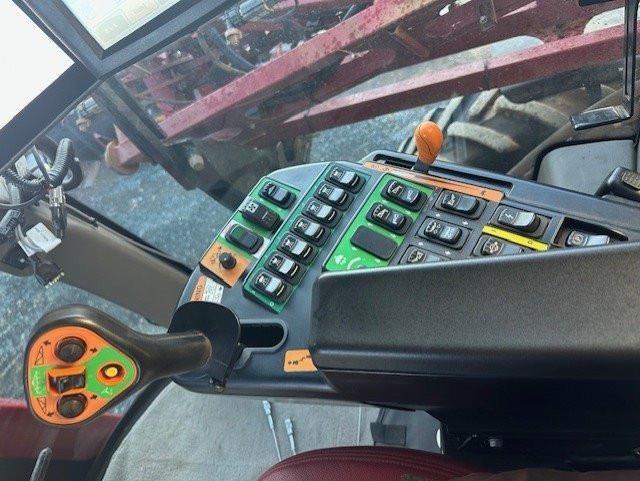 Photo 3. Case IH 4430 self propelled sprayer