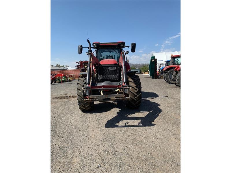 Photo 2. Case IH Puma 180 tractor