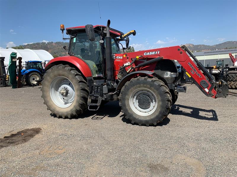 Photo 3. Case IH Puma 180 tractor