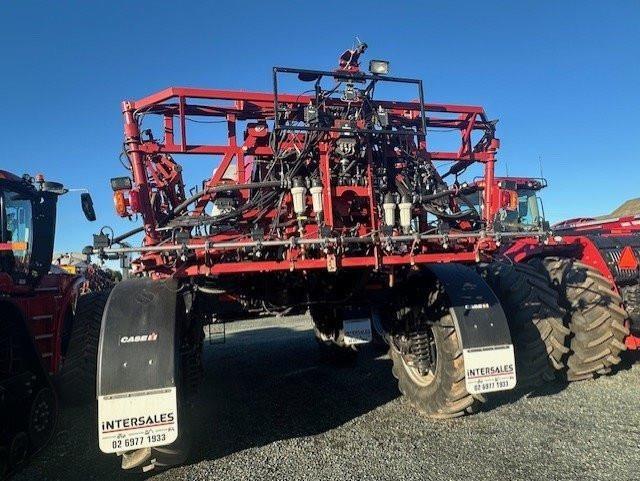 Photo 2. Case IH 4430 self propelled sprayer
