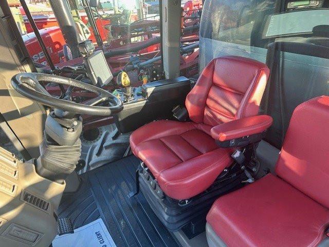 Photo 3. Case IH 4430 self propelled sprayer