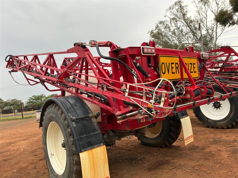 Photo 3. Croplands Pegasus 6036 boom sprayer
