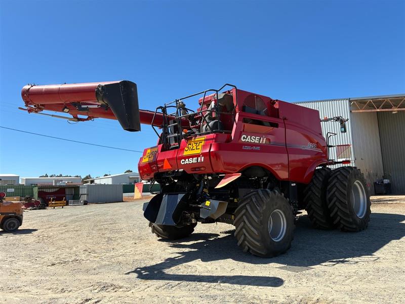 Photo 3. Case IH 8250 combine harvester