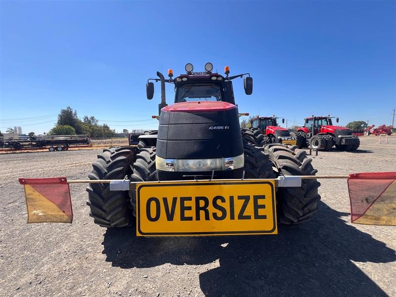 Photo 3. Case IH Magnum 340 tractor