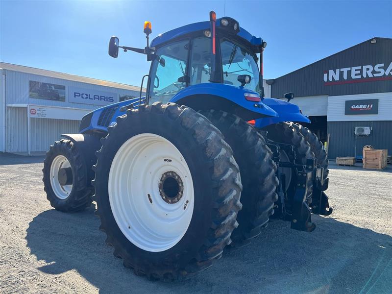 Photo 2. New Holland T8.360 tractor