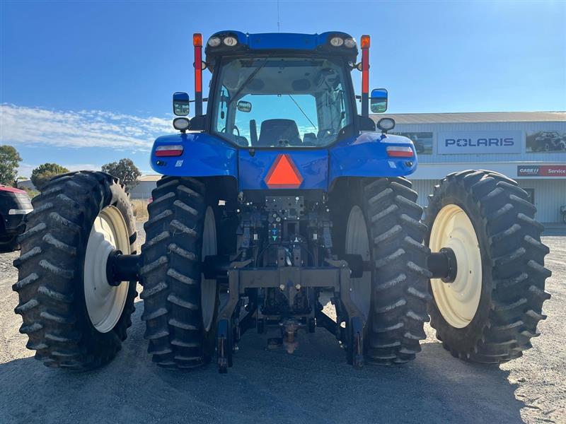 Photo 4. New Holland T8.360 tractor