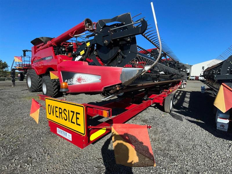 Photo 5. Case IH 8230 combine harvester