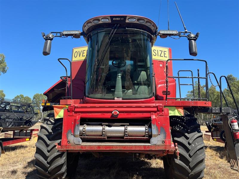 Photo 2. Case IH 7250 combine harvester