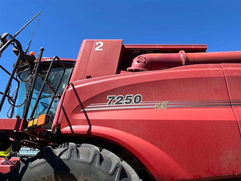 Photo 3. Case IH 7250 combine harvester