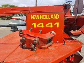 Photo 3. New Holland 1441 Discbine mower cinditioner