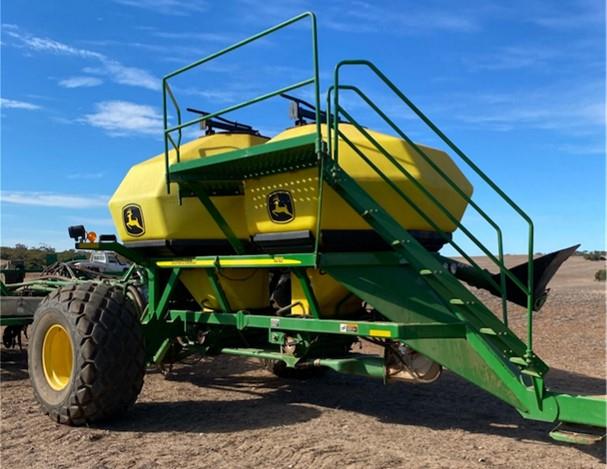 Photo 3. John Deere 1870 Conserva Pak Contour Drill 40ft & 1910 Air Cart