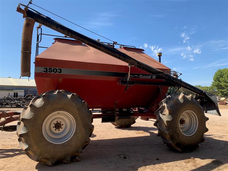 Photo 1. Case IH 3503 Concord Air Cart