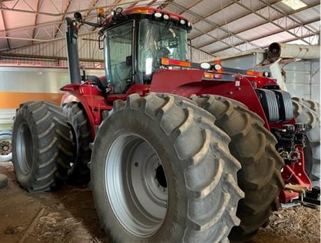 Photo 3. Case IH Steiger 400 Tractor