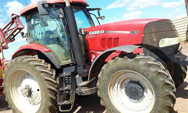 Photo 2. Case IH Puma 165 Tractor