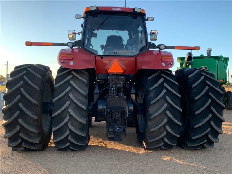 Photo 5. Case IH Magnum 315 Tractor