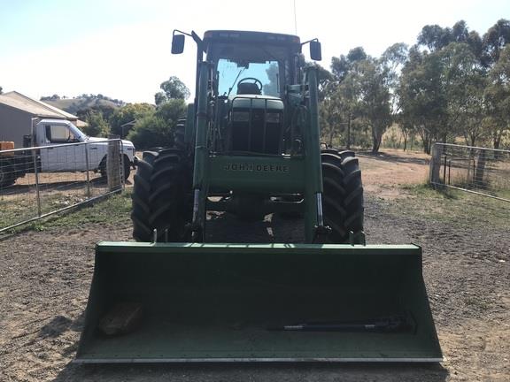 Photo 3. John Deere 7610 tractor