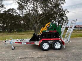 Photo 3. Kanga DT725 Skid Steer Loader