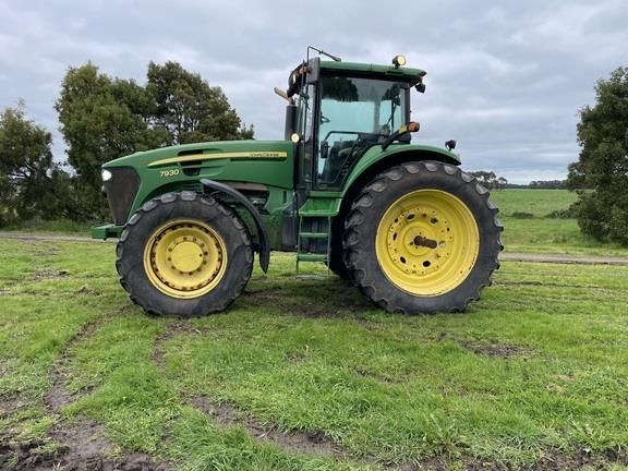 Photo 3. John Deere 7930 tractor