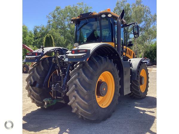 Photo 3. JCB 8330 tractor