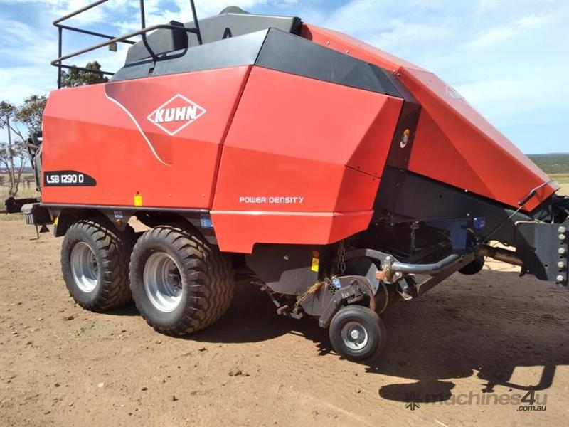 Photo 2. Kuhn LSB1290D Square Baler