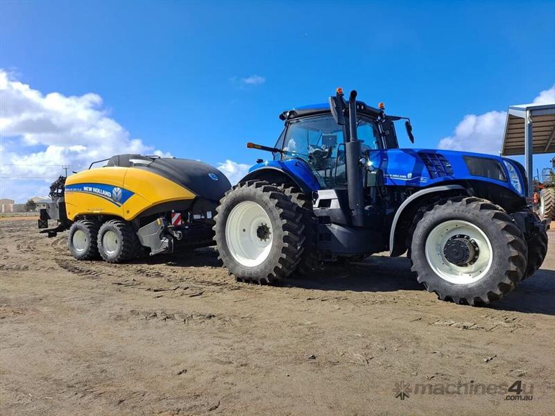 Photo 3. New Holland BigBaler 1290 Plus square baler