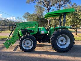 Photo 2. Deutz Fahr Agrofarm 80 tractor