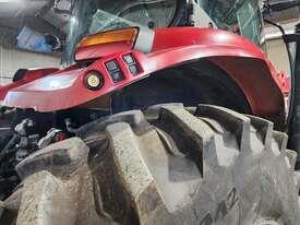 Photo 3. Case IH Puma 165 FEL tractor