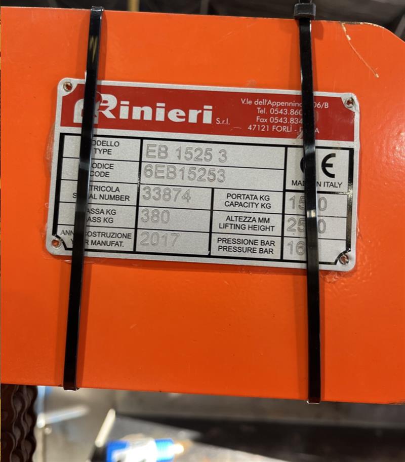 Photo 5. Rinieri 1.5T Linkage fork with side shaft