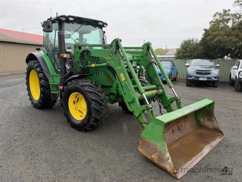 Photo 5. John Deere 6115R
