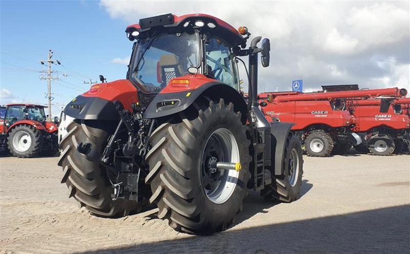 Photo 5. Case IH Optum 300 tractor