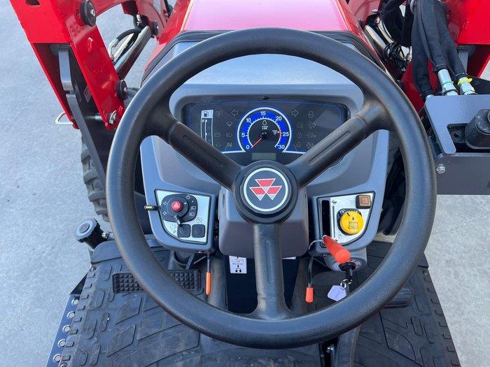Photo 5. Massey Ferguson 2850E Compact Tractor