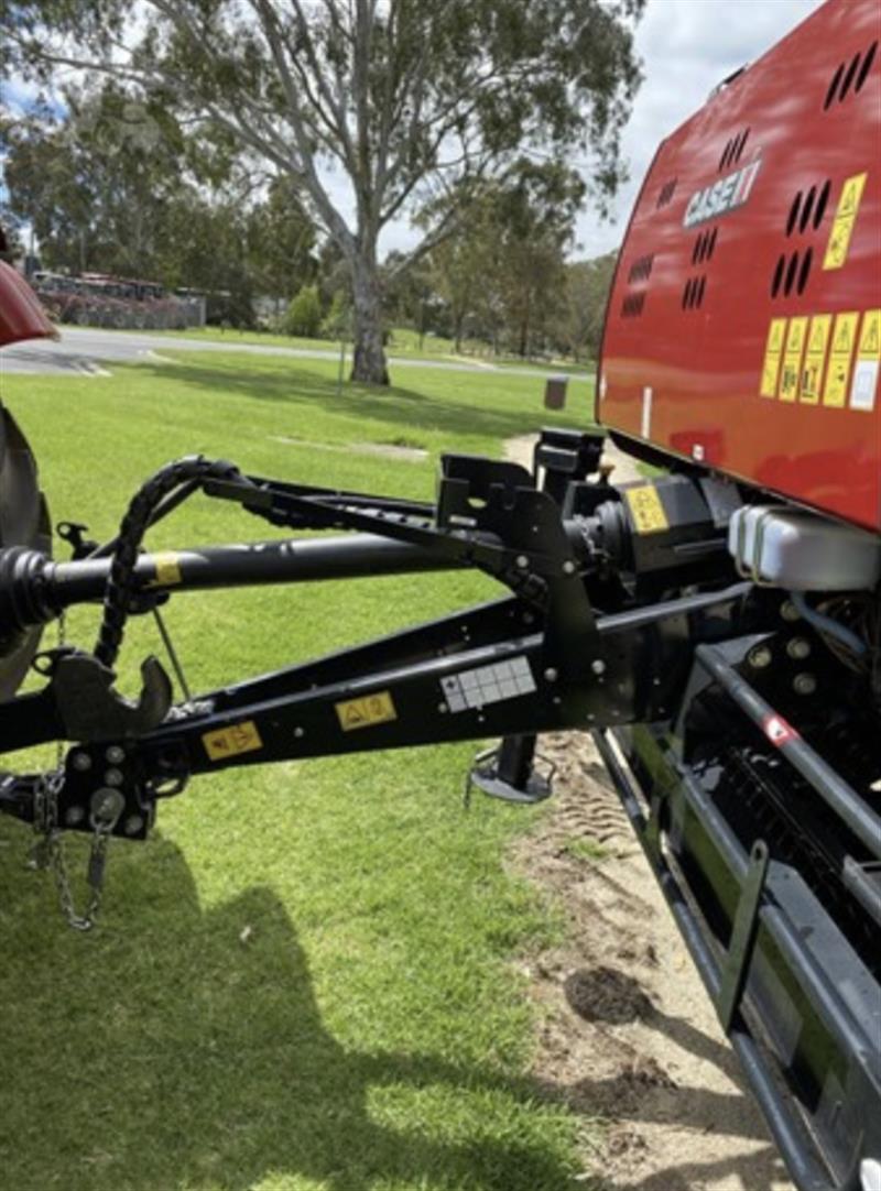 Photo 5. Case IH RB455 round baler