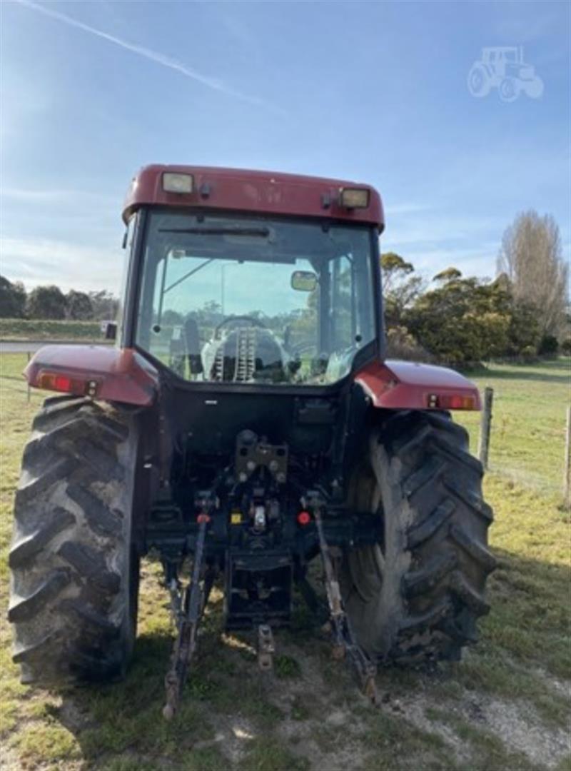 Photo 5. Case IH CX70 tractor