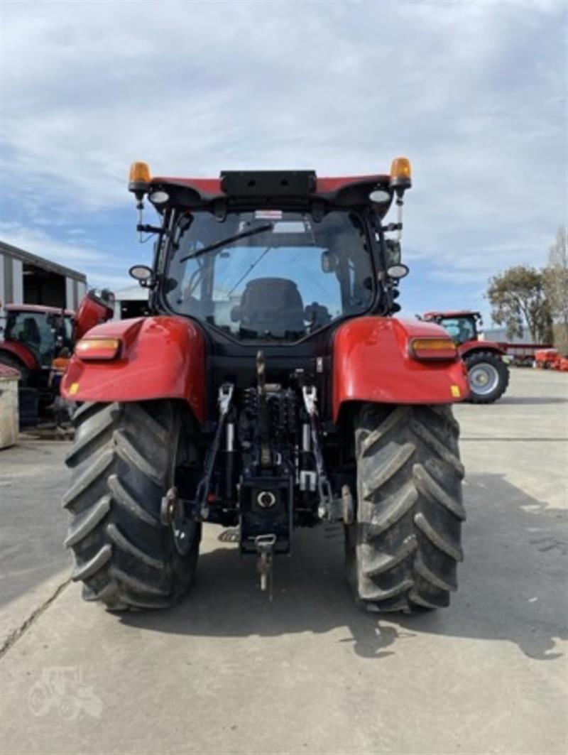 Photo 5. Case IH Maxxum 125 tractor