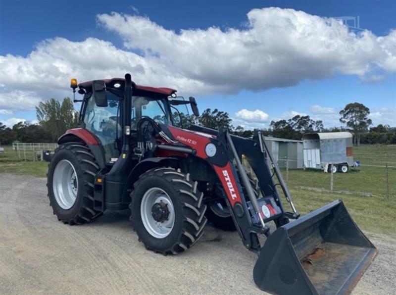 Photo 5. Case IH Maxxum 135 tractor