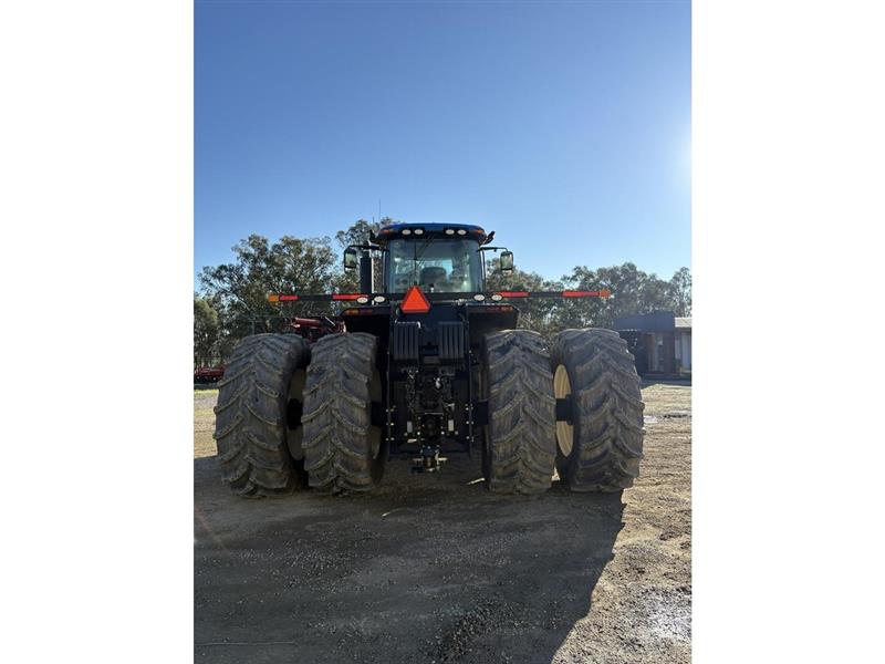 Photo 5. New Holland T9.505 Tractor